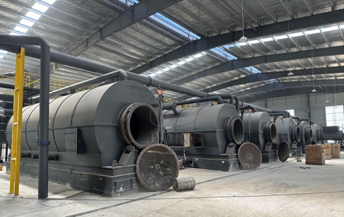 How is pyrolysis plant useful in waste management?