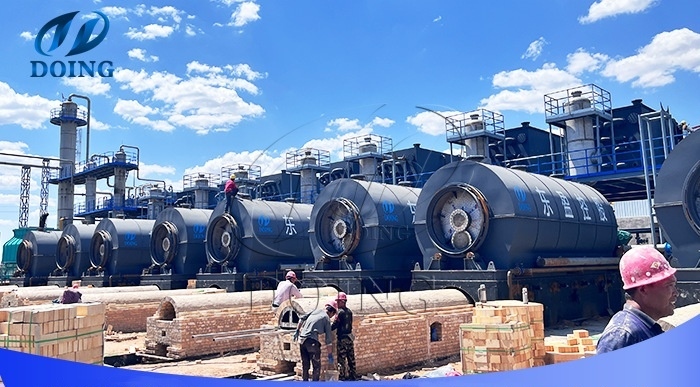 Workers required for pyrolysis machine installation