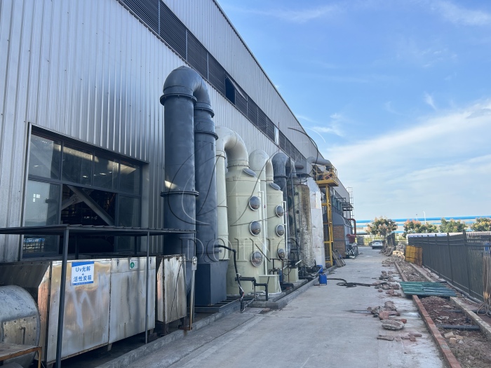 pyrolysis system with desulfuration unit