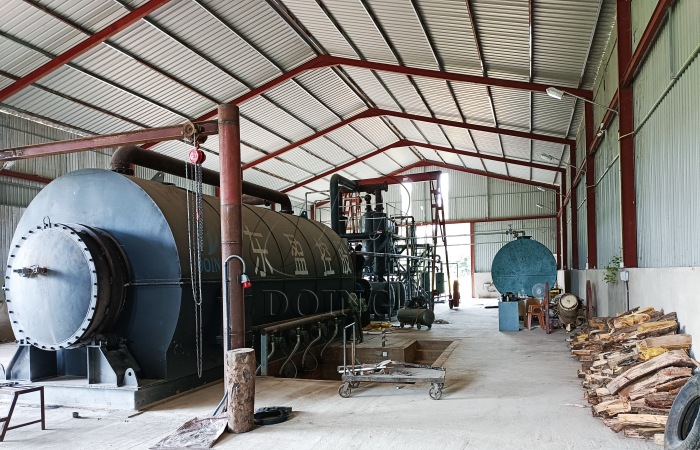 Sri Lanka tire pyrolysis plant running video