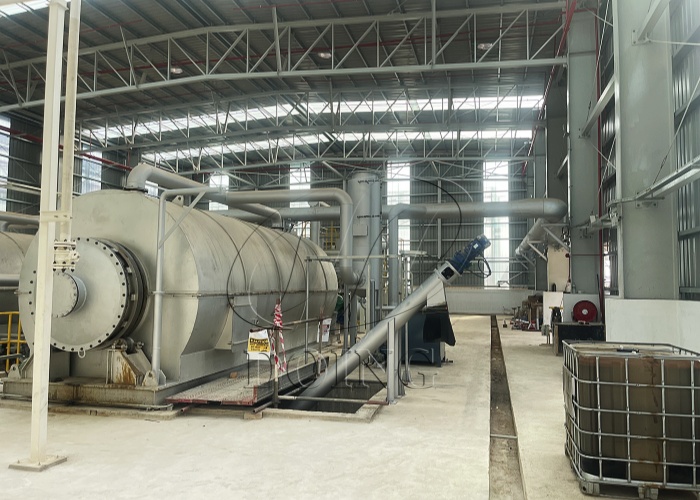 DOING semi-continuous oil sludge pyrolysis unit
