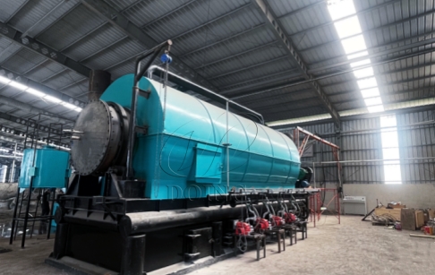 Indonesia DY-10TPD Plastic Pyrolysis Plant Installation for Self-Sufficient Fuel Production