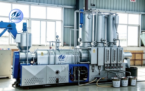 DY-2.5 Plastic to Diesel and Gasoline Integrated Machine Signed with Indonesian Client